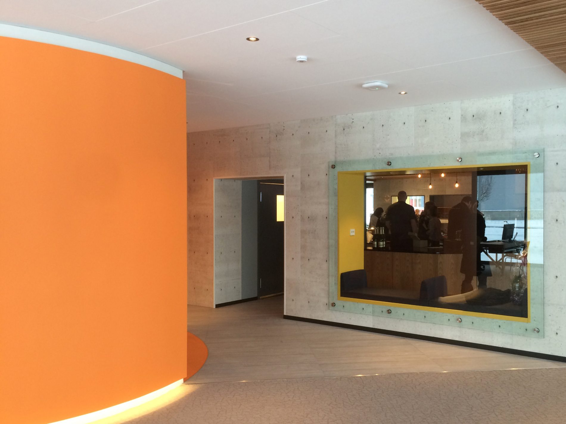 Sparebank og næringshage i Lyngdal Sparebank og næringshage i Lyngdal