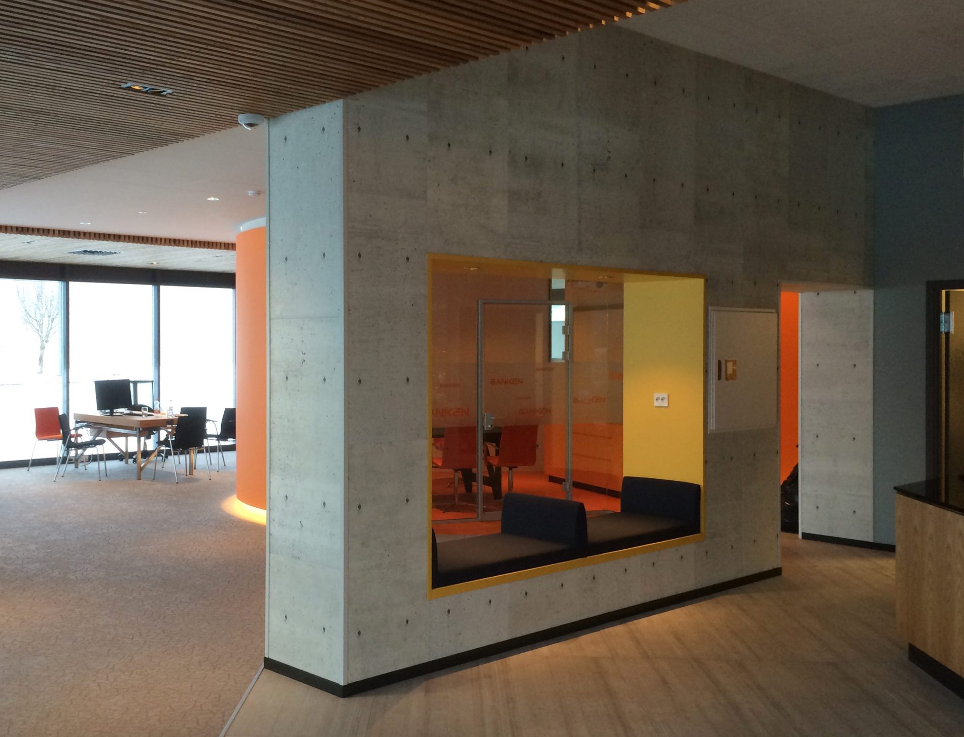 Sparebank og næringshage i Lyngdal Sparebank og næringshage i Lyngdal